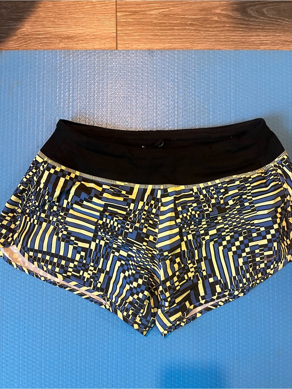 Nike Women’s Black Waist Active Shorts with Yellow & Blue Geo Print